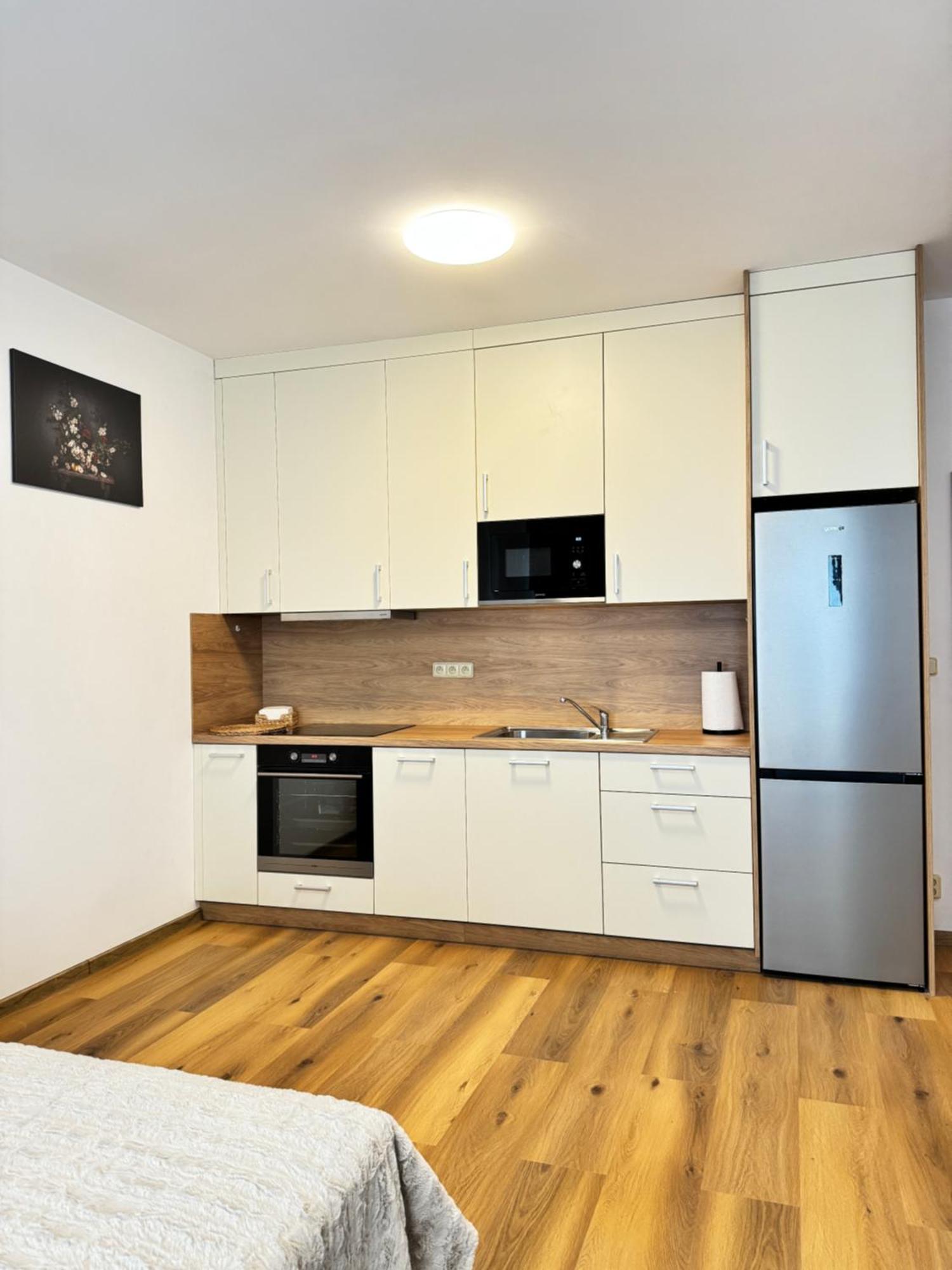 Riverside Apartment Praha Exterior photo